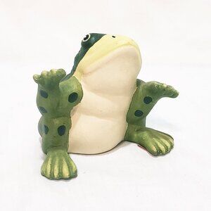 Green Frog with hands up Toad Figurine 3" Yellow Ceramic Vintage